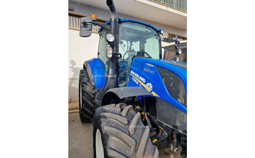 New Holland T5.120 ELECTRO COMMAND D'occasion - 1