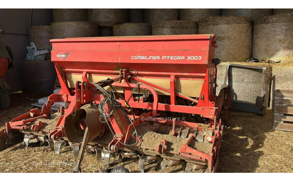 Kuhn INTEGRA 3003 Occasion - 2