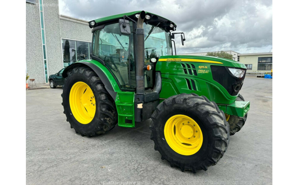 John Deere 6115R Usagé - 2