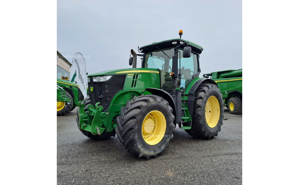 John Deere 7230R D'occasion - 1