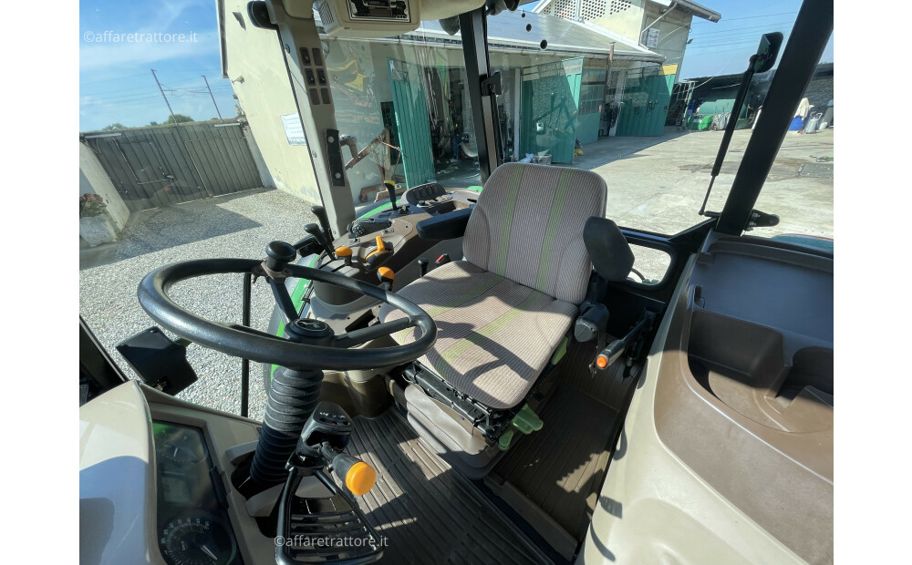 John Deere 5820 D'occasion - 4