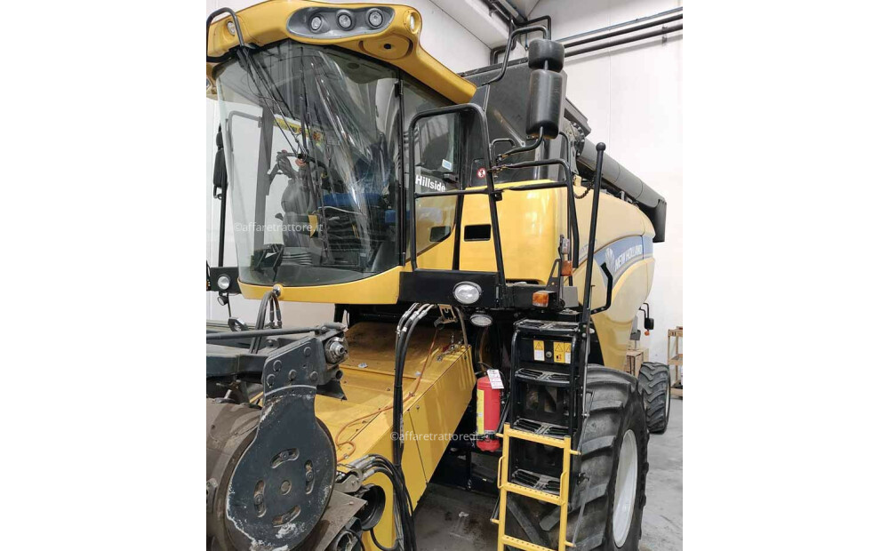 New Holland CX 5090 D'occasion - 3