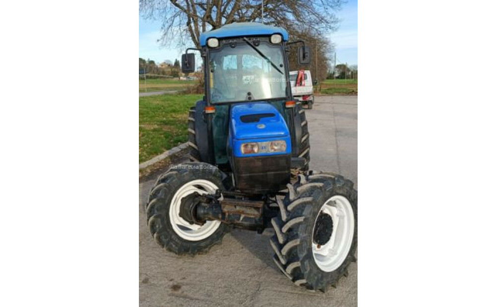 New Holland TN95FA d'occasion - 9