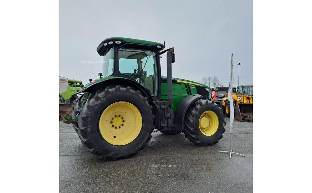 John Deere 7230R D'occasion - 3