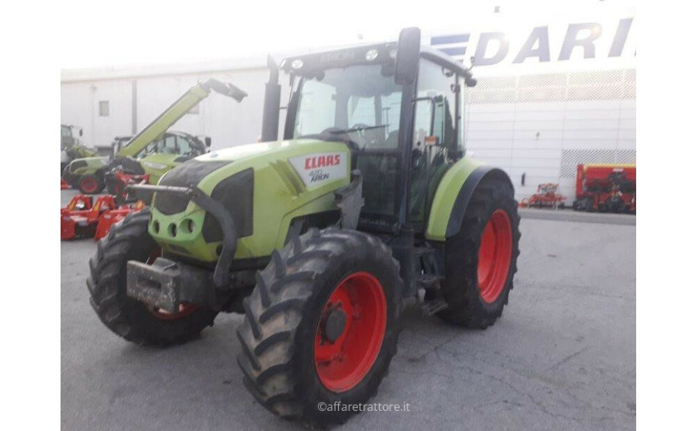 Tracteur CLAAS Arion 420 - 2