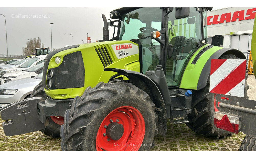 Claas ARION 440 D'occasion - 2