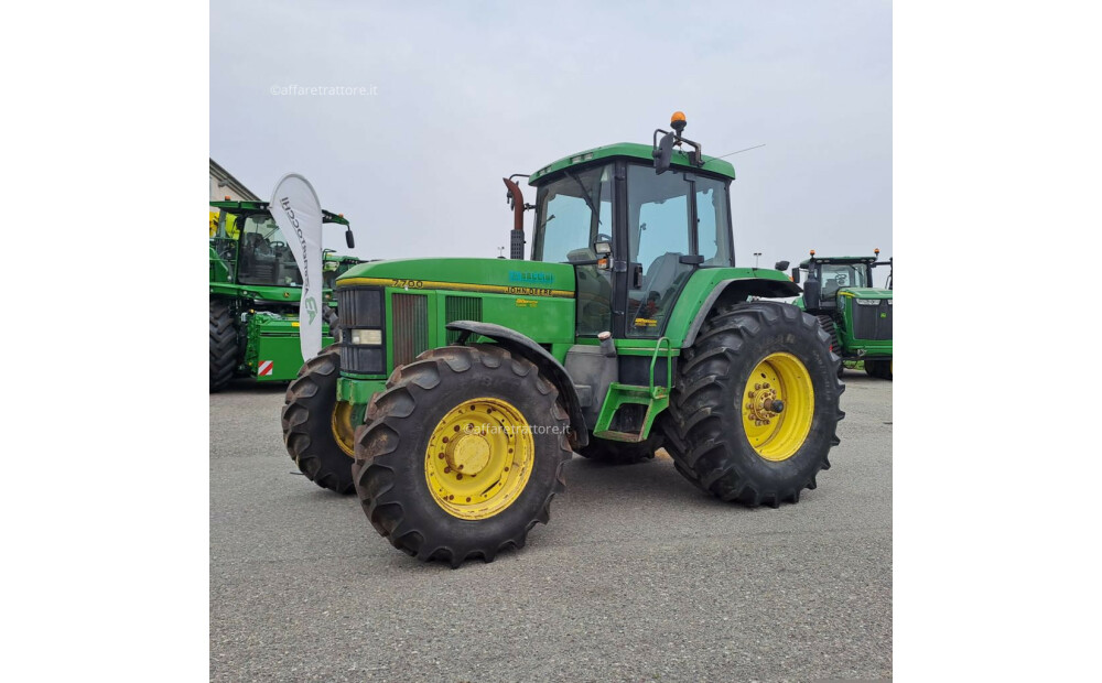 John Deere 7700 d'occasion - 2