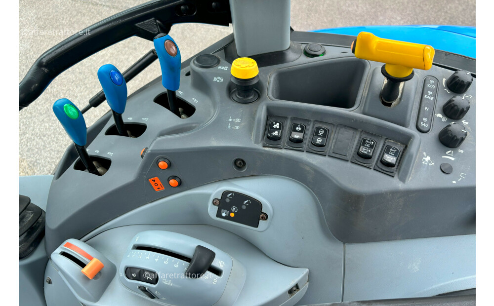 New Holland T5 Electro Command D'occasion - 6