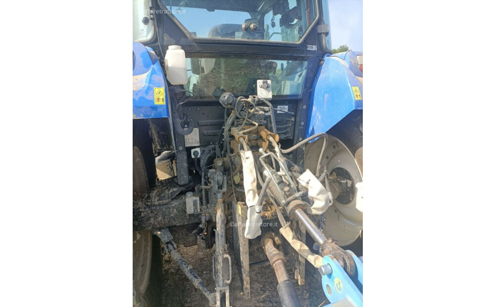 New Holland T5.120 d'occasion - 9