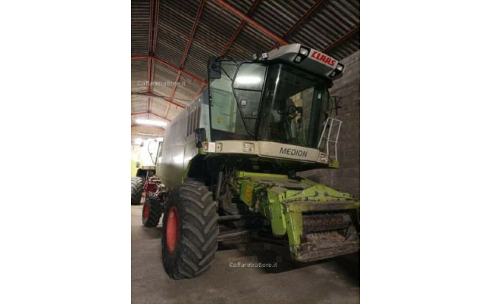 Claas MEDION 330 H d'occasion - 1