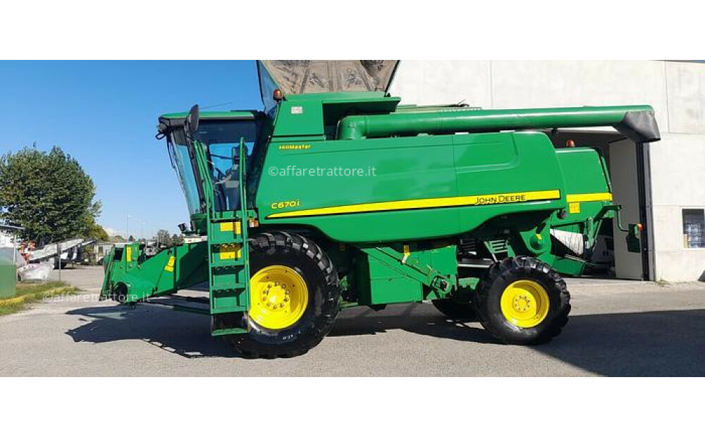 John Deere C670 D'occasion - 1