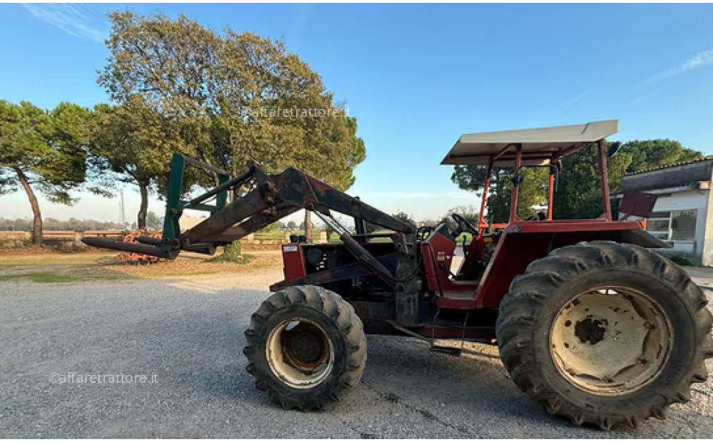 Chargeur frontal utilisé pour les tracteurs - 1