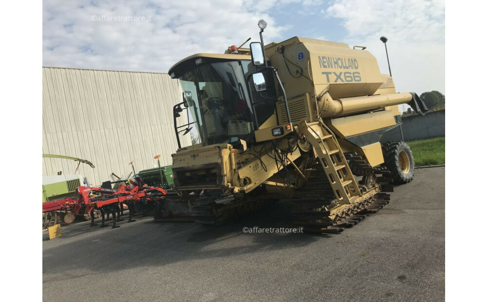 New Holland TX 66 Usato - 2