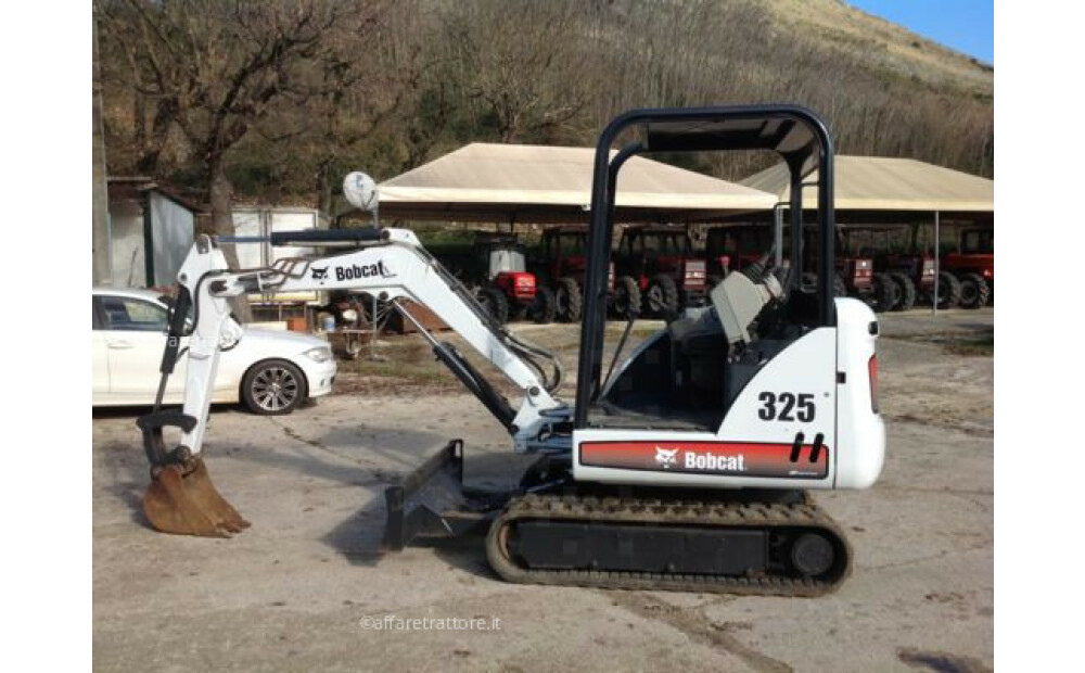 Bobcat 325 d'occasion - 3