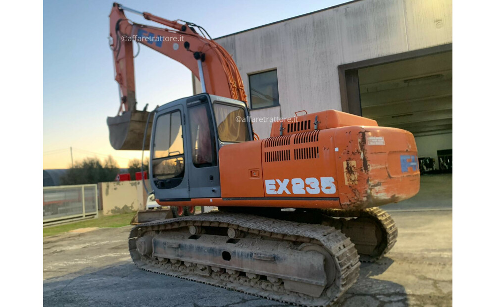 Hitachi EX235 D'occasion - 10