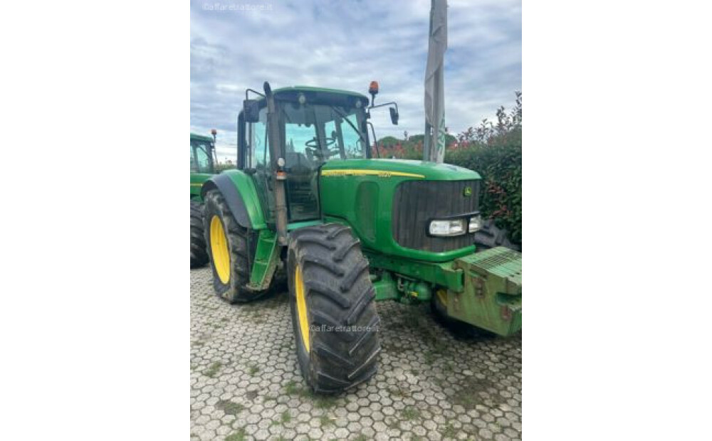 John Deere 6820 Usagé - 1