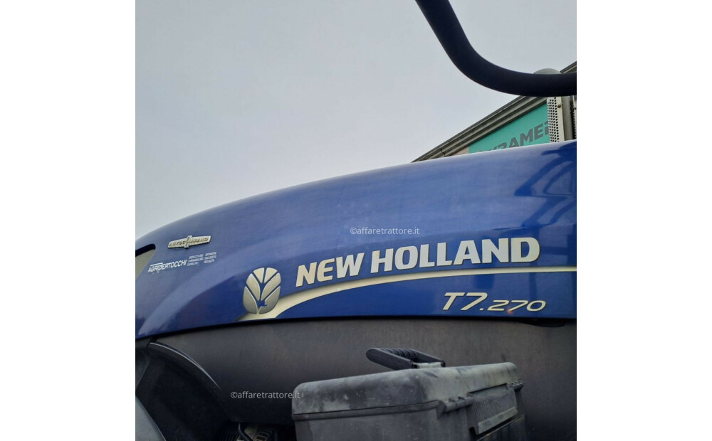 New Holland T7.270 AUTOCOMMAND BLUE POWER Usagé - 9