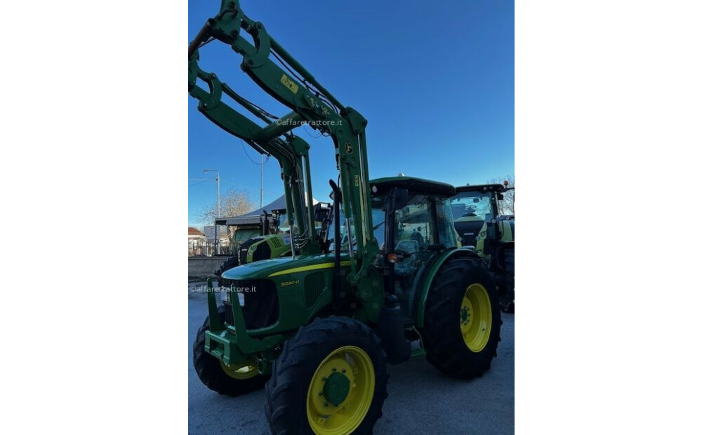 John Deere 5090G d'occasion - 3