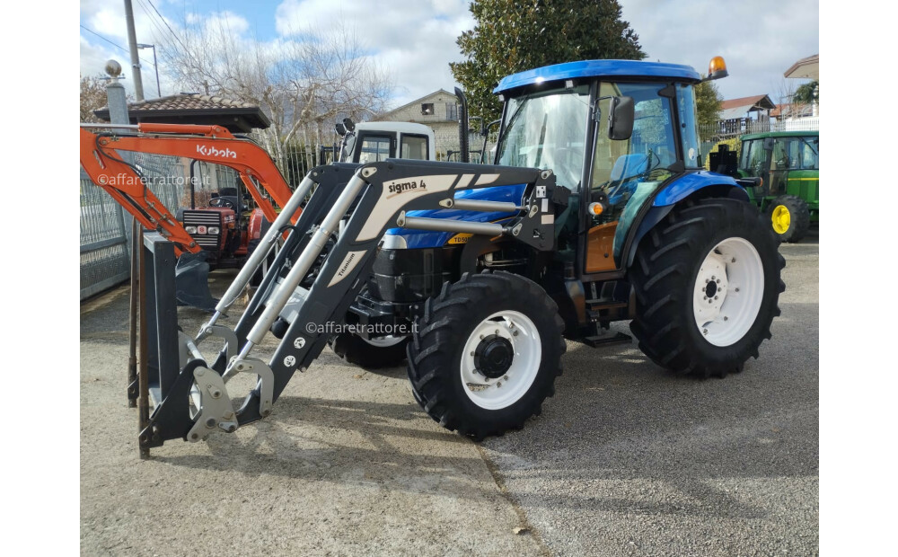 New Holland TD5050 D'occasion - 1