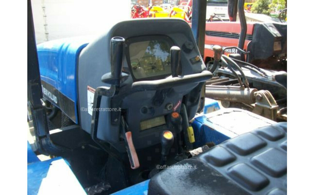 New Holland TK 85 M D'occasion - 3