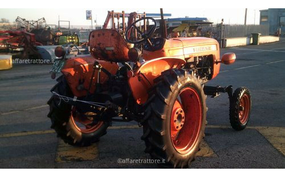 TRACTEUR AGRICOLE FIAT 215 D'OCCASION - 2