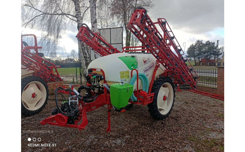 Bury Feldspritze / Sprayer / Pulvérisateur / Polverizzatore / Прицепной опрыскиватель / Opryskiwacz ciągniony Pelikan 2000 l Nowy - 1