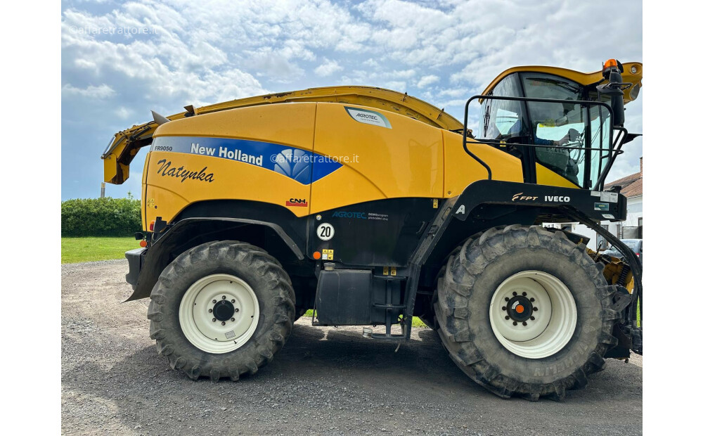 New Holland FR 9050 D'occasion - 1