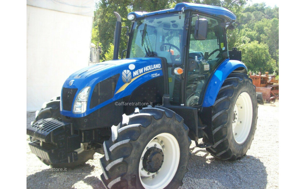 New Holland td5.85 D'occasion - 2