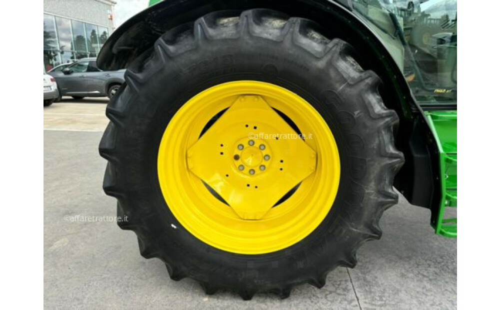 John Deere 6115R Usagé - 6