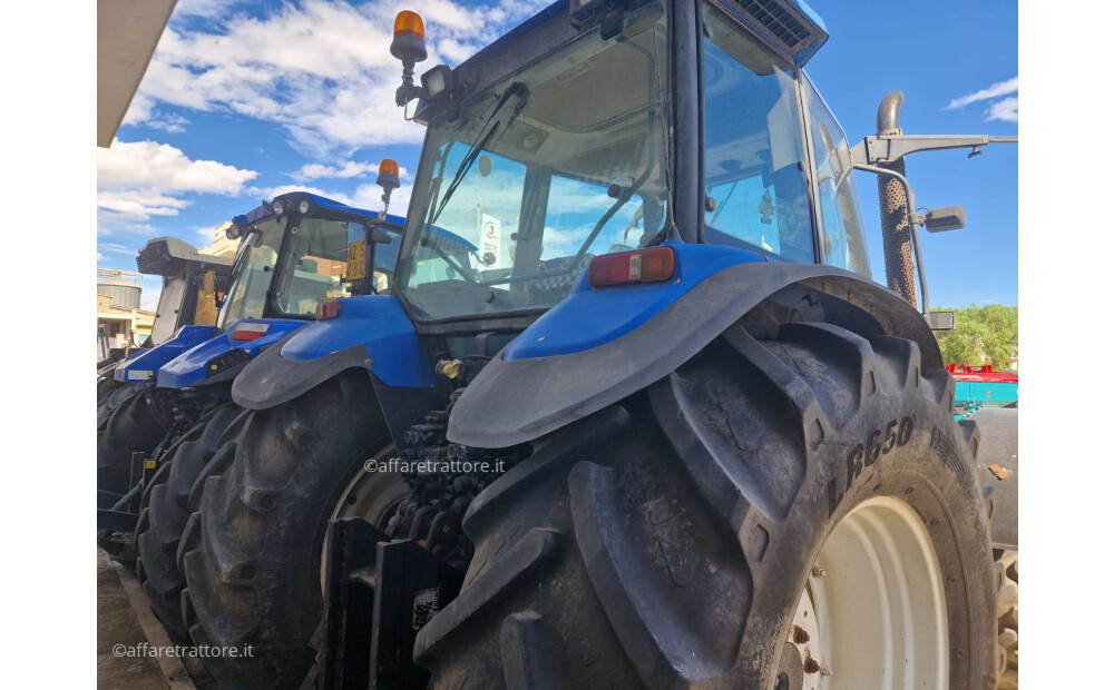 New Holland TM 135 D'occasion - 3