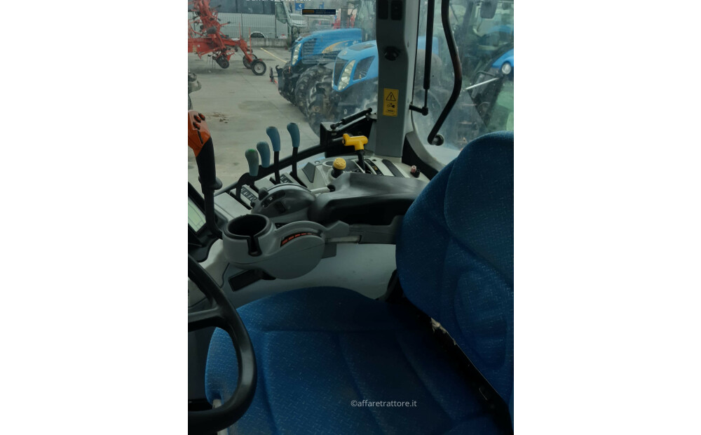 New Holland T7.200 D'occasion - 5