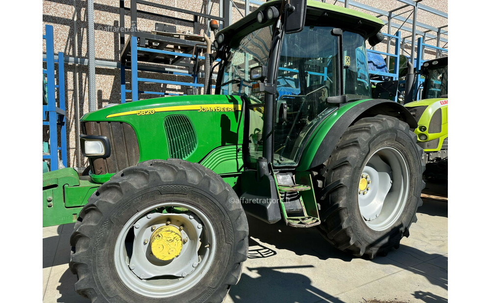 John Deere 5820 D'occasion - 3