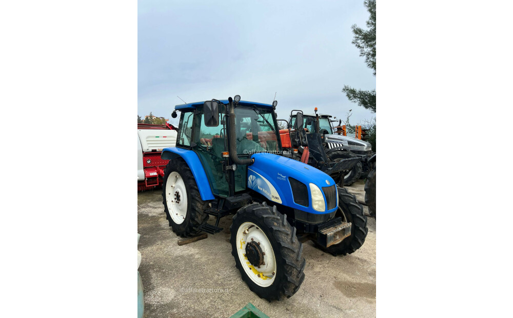 New Holland TL100 D'occasion - 4