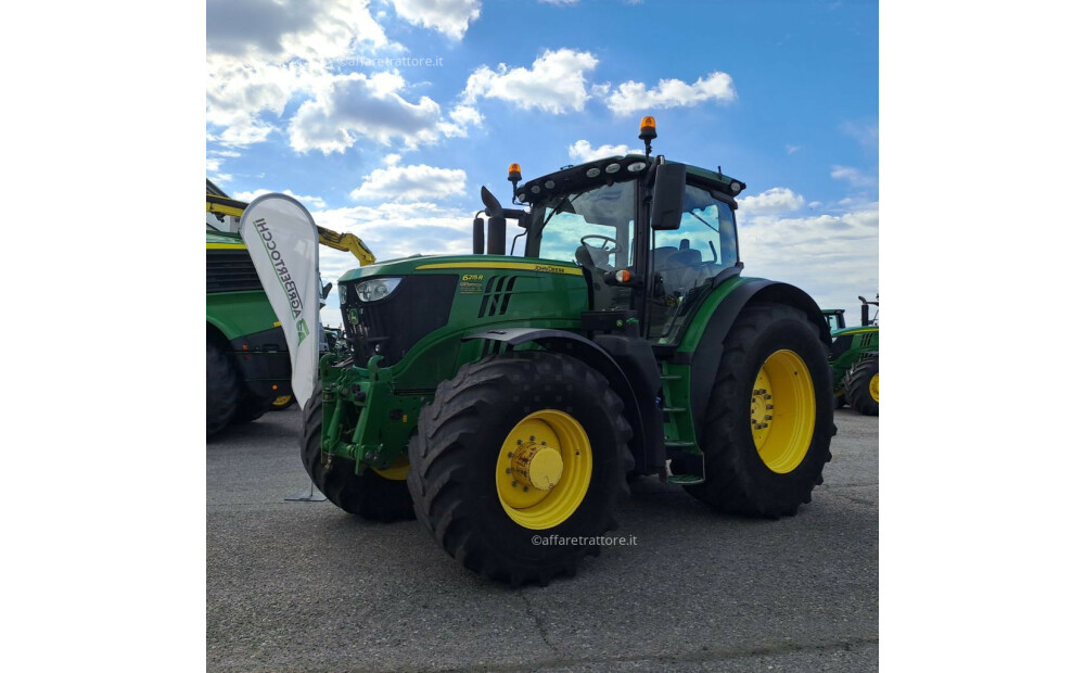 John Deere 6215R Usato - 1