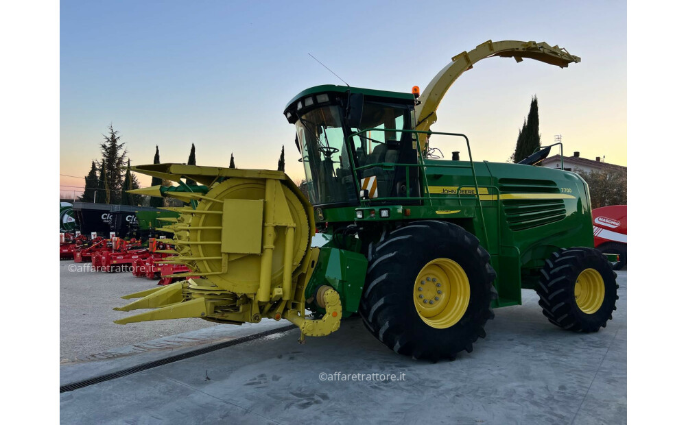 John Deere 7700 D'occasion - 3