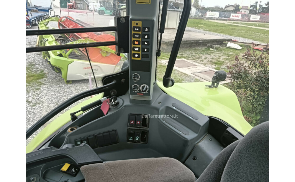 Claas ARION 530 D'occasion - 4