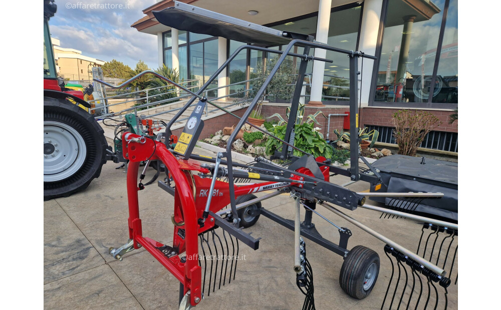 MASSEY FERGUSON GIROVOLTAFIENO Neuf - 1