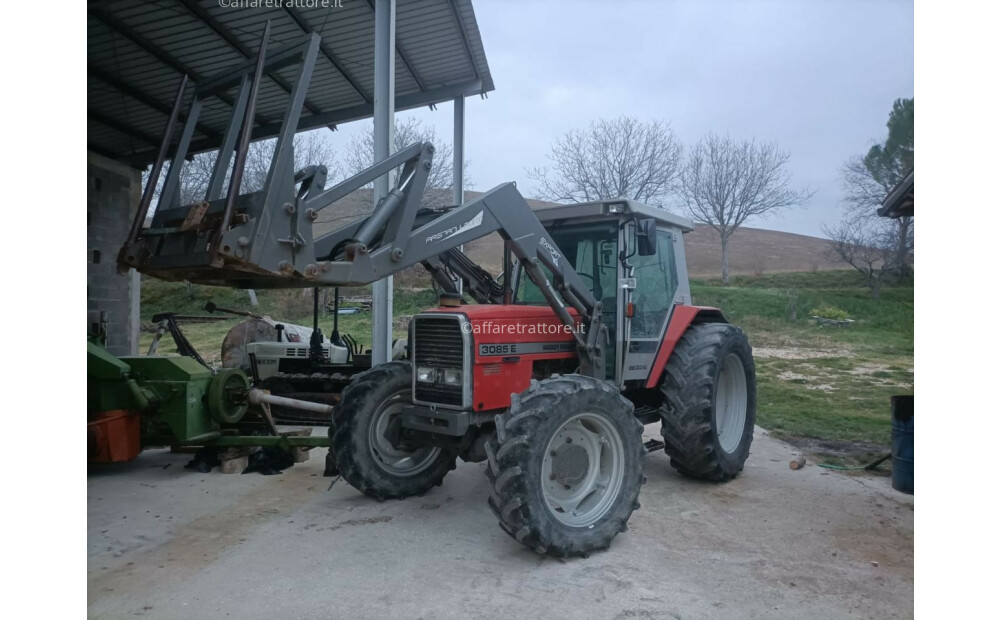 Massey Ferguson 3085 E d'occasion - 4