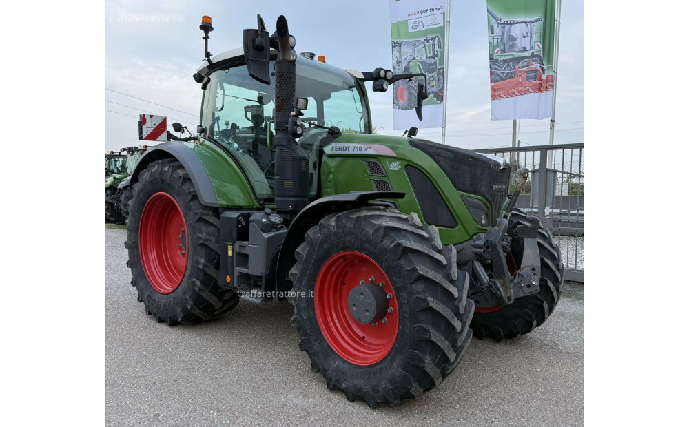 Fendt 718 vario S4 Usagé - 3