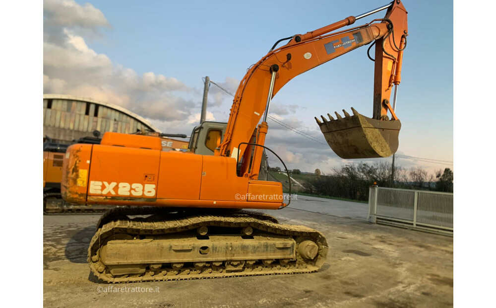 Hitachi EX235 D'occasion - 5