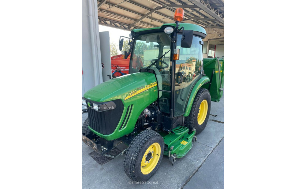 John Deere 3720 d'occasion - 2