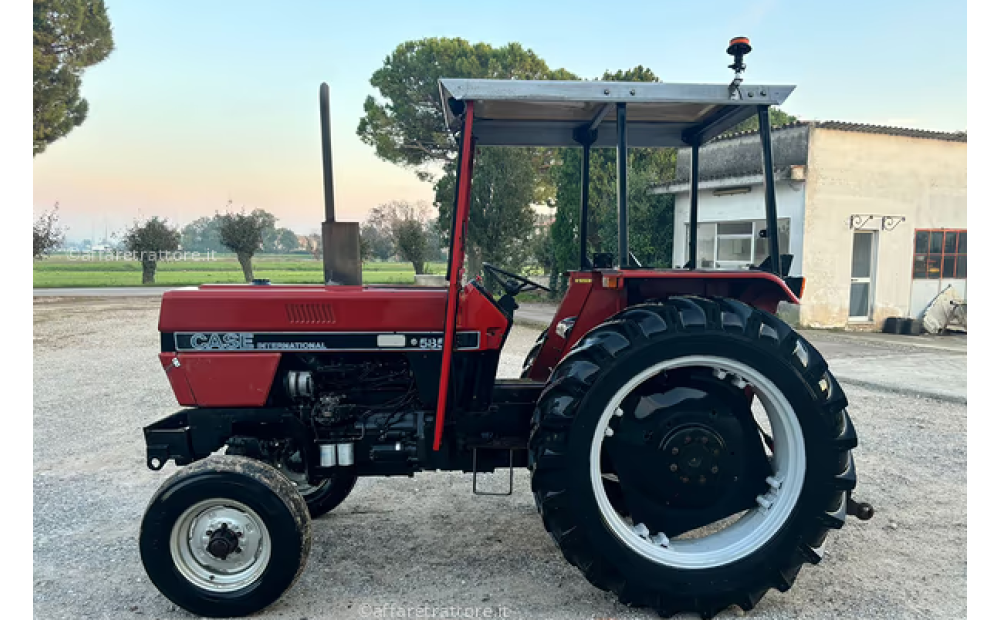 Case-Ih 585 D'occasion - 1