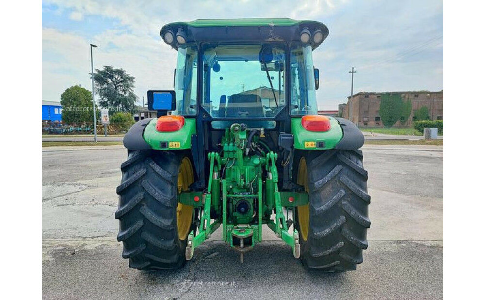 John Deere 5820 d'occasion - 6