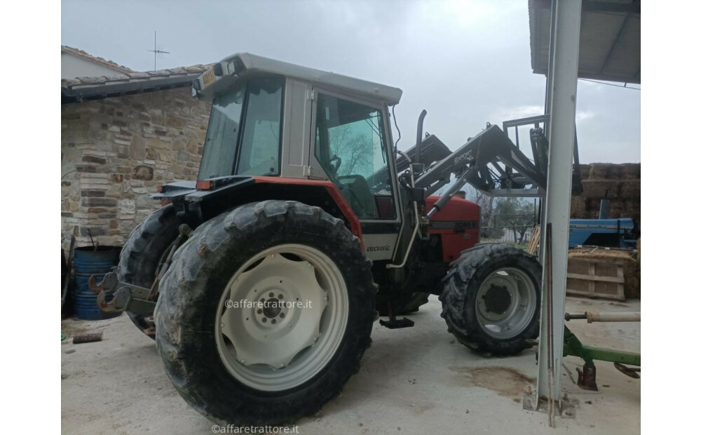 Massey Ferguson 3085 E d'occasion - 6