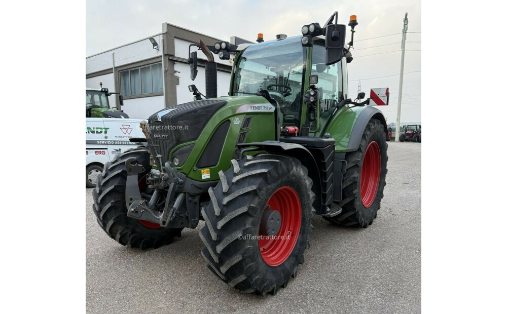 Fendt 718 vario S4 Usagé - 1