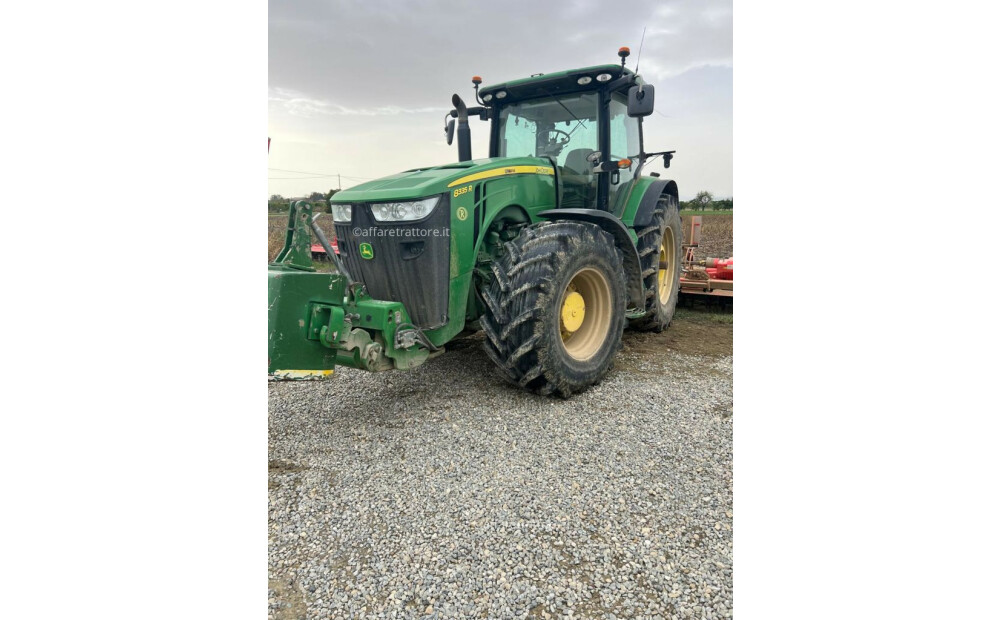 John Deere 8335R D'occasion - 1