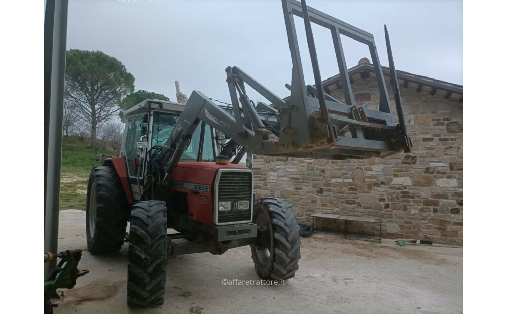 Massey Ferguson 3085 E d'occasion - 3