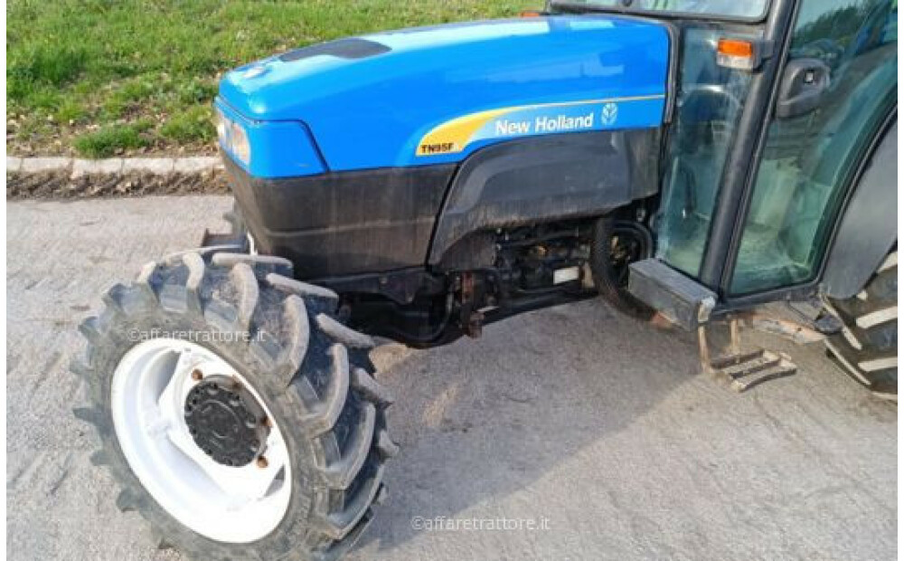 New Holland TN95FA d'occasion - 4