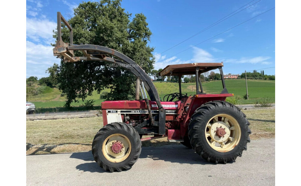 Case IH 946 d'occasion - 2