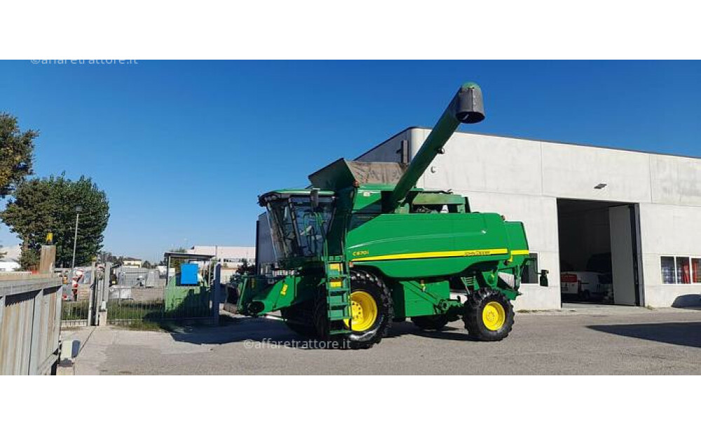 John Deere C670 D'occasion - 8